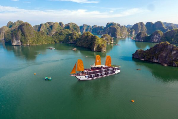 Peony Cruise Tour in Ha Long Bay – Lan Ha Bay